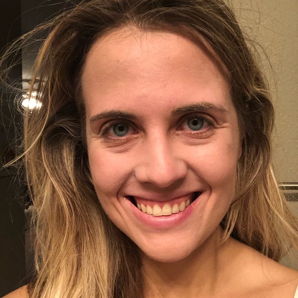 Meet your Posher, Leanne - Picture 1 of 1